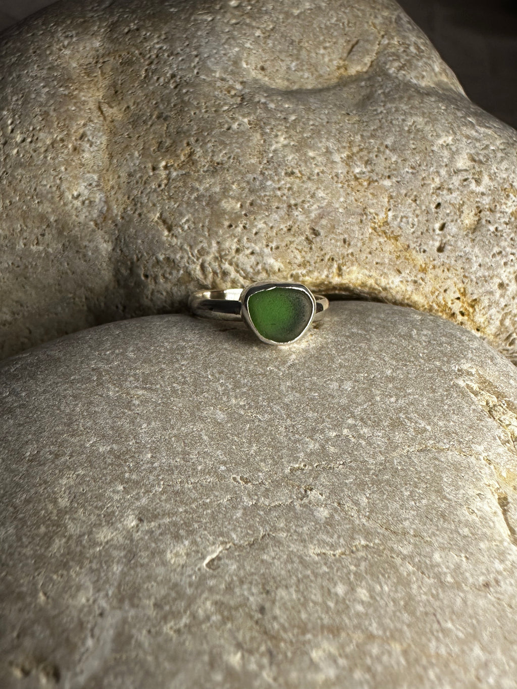 ANILLO DE VIDRIO MARINO VERDE TALLA 12